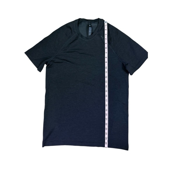 Lululemon Shirt Small Mens Metal Vent Tech Slim Fit BLACK NWT - Picture 9 of 9